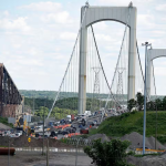 Yannick Marceau discute du pont de Québec fermé et des accidents sur le pont Laporte dans le podcast.