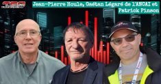 Jean-Pierre Houle, Gaétan Légaré de l'ANCAI, Patrick Pinson et Yves Claval qui discutent dans ce podcast de camionnage, de la manifestation des camionneurs artisans et des véhicules d'époque.